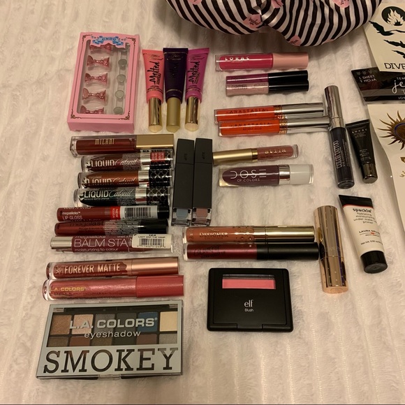 Beauty Bundle With High End and Drugstore Items - Picture 5 of 12